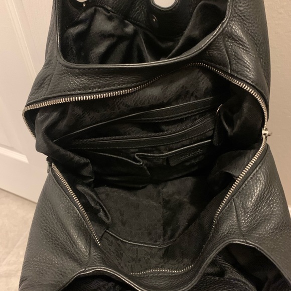 Michael kors real soft leather shoulderbucketstyle - Picture 3 of 10